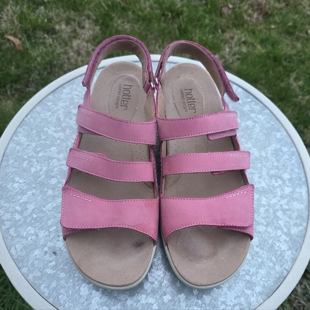 hotter-brand "Comfort Concept" Genuine Suede Strappy Sandals (11 M)